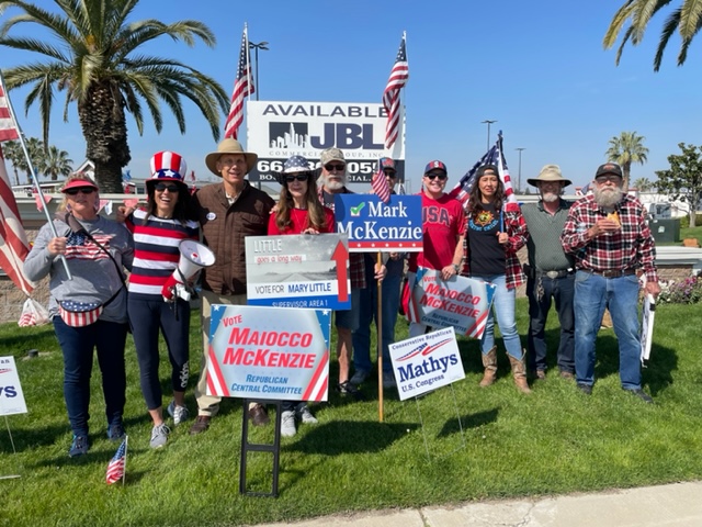 ChrisMathysCA21's tweet photo. "Get Out The Vote” rally in Bakersfield. Thousands of cars honked for support. 
We were able to spread the word on how important it is to vote for conservatives in Congress and the Republican Central Committee.  
Special thanks to everyone for all of their help. https://t.co/UgzxwdWAZp