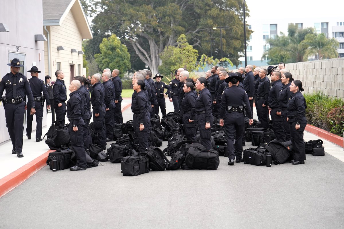 LBPD's tweet image. Today marks Day 1 for LBPD Academy Class #98 and the beginning of their journey requiring hard work, dedication, and teamwork. 👮 Together, they are not just individuals, but a cohesive unit, bound by a shared purpose and a commitment to serve with honor.  #LBPD #LongBeach