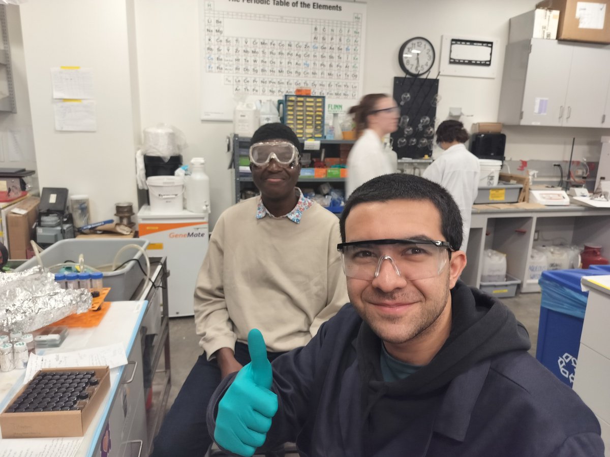 Devadas_GroupTU's tweet photo. Congratulations to Taylor and Dariush who are joint first authors and  co-author Mansoor and collaborator Dr. Hondrogiannis on our latest publication in Vibrational Spectroscopy https://t.co/iN2uqLY157