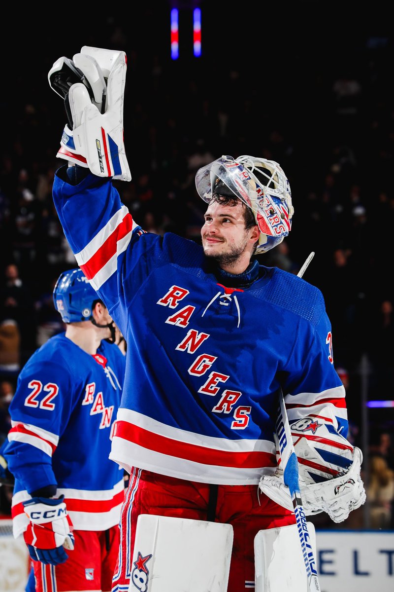 CruzinParadise's tweet photo. #Shesty #IGOR the 3rd Star ⭐️ of the Week in the @NHL Congratulations 🎊🍾🎈🎉 https://t.co/WC909moL9t