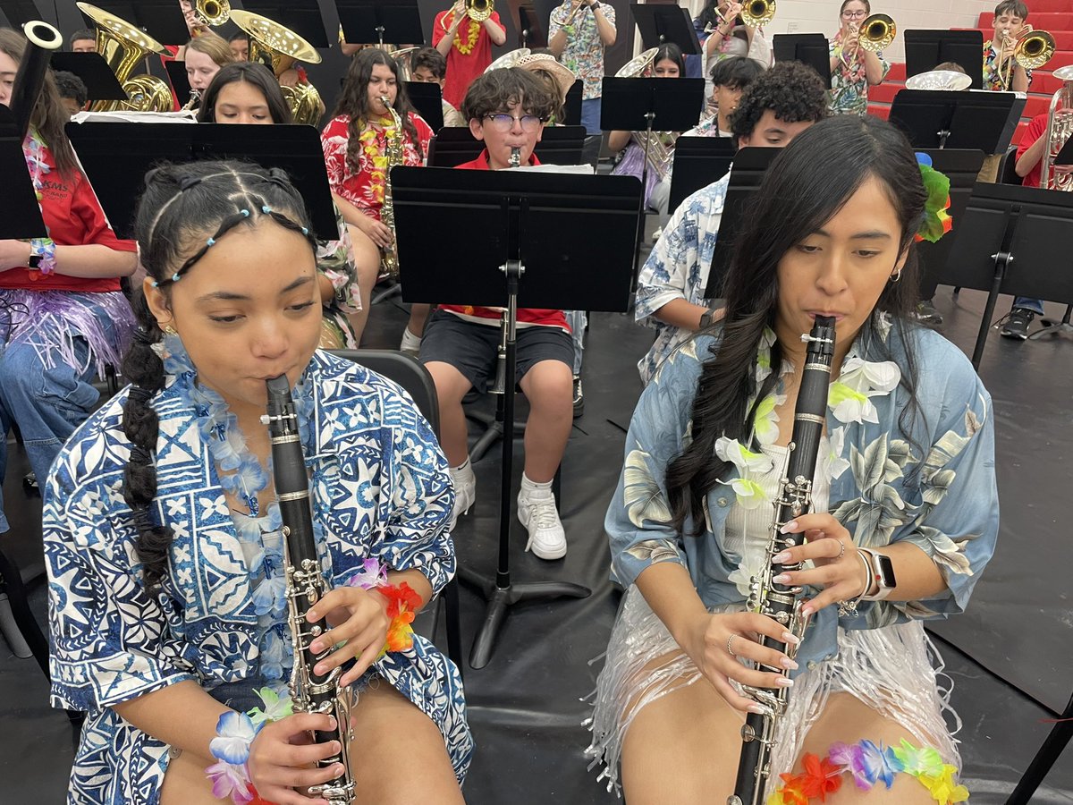 KMS band tweet media