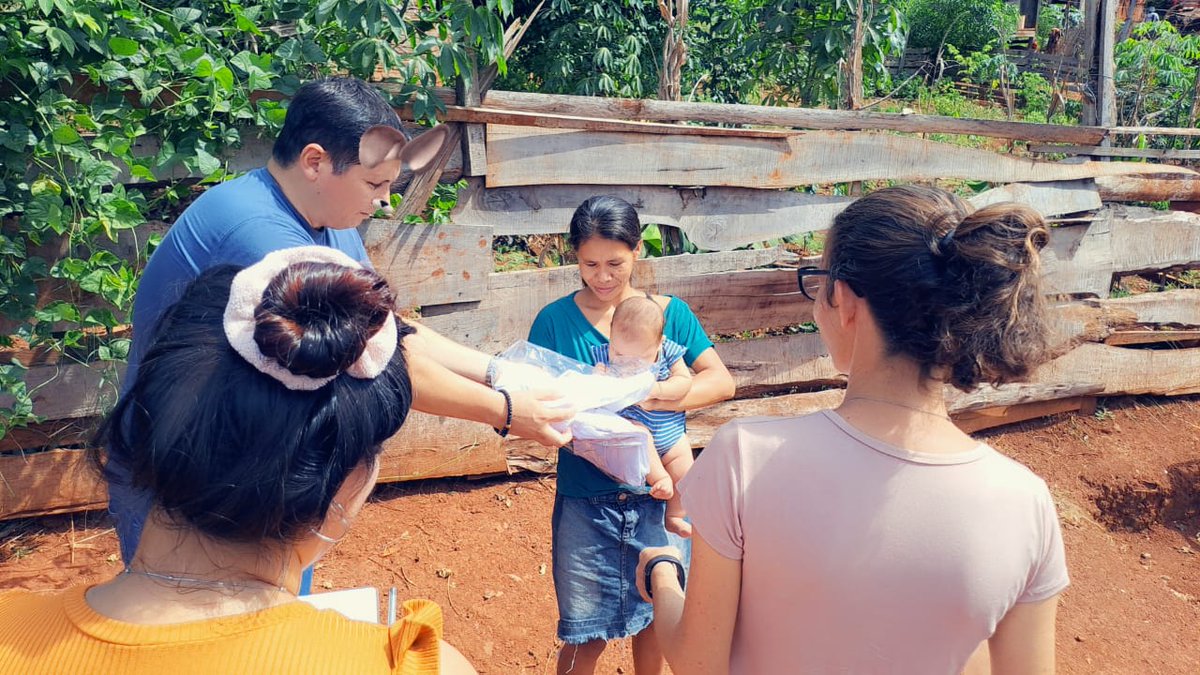 CMFuentesOk's tweet photo. Continuamos con nuestro trabajo por mayor igualdad de oportunidades. Este lunes, junto a nuestra concejal @mirtaberent_ colaboramos con la entrega de más guardapolvos a las familias de Felipe 2, San José y 8 de Diciembre

Comprometidos con Wanda, ¡siempre cerca de la gente! https://t.co/Vxafmj9GsO