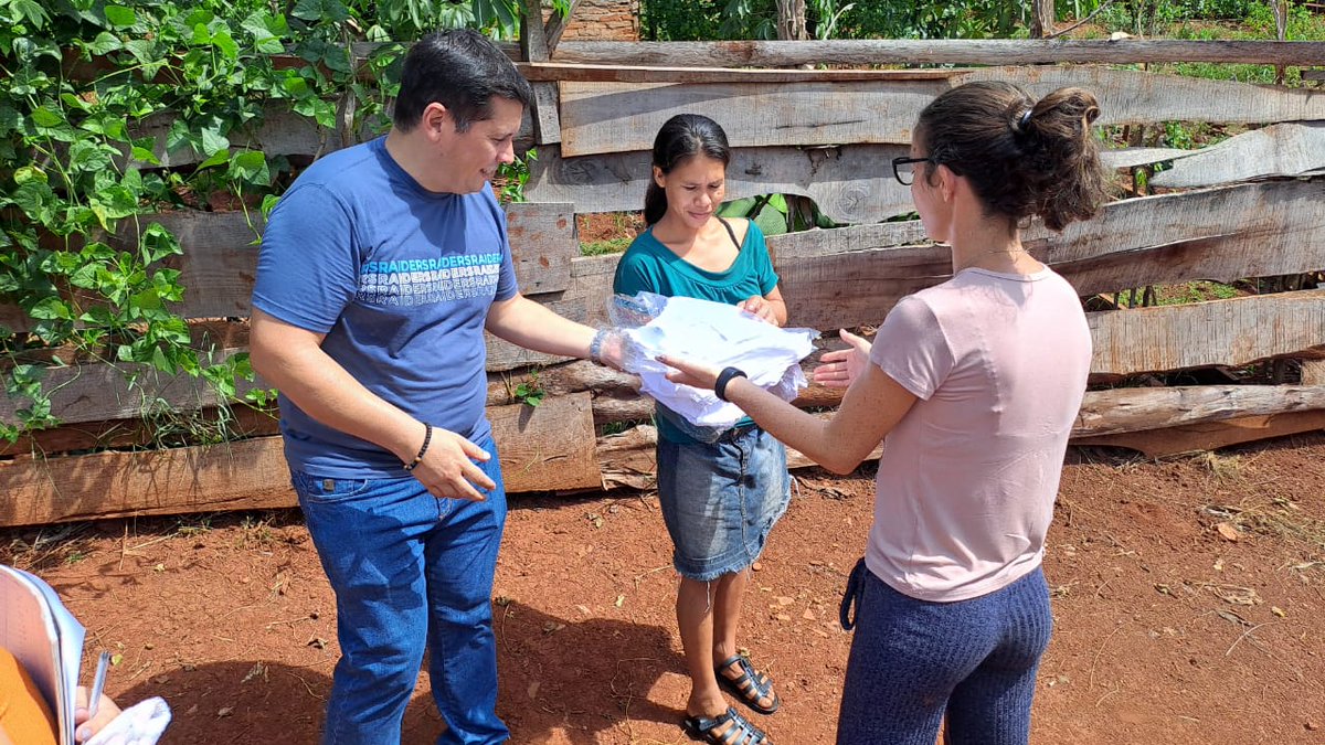 CMFuentesOk's tweet photo. Continuamos con nuestro trabajo por mayor igualdad de oportunidades. Este lunes, junto a nuestra concejal @mirtaberent_ colaboramos con la entrega de más guardapolvos a las familias de Felipe 2, San José y 8 de Diciembre

Comprometidos con Wanda, ¡siempre cerca de la gente! https://t.co/Vxafmj9GsO