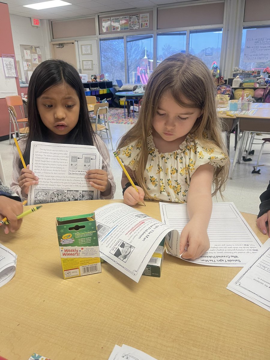 julharr_'s tweet photo. I’m so proud of these #SharpSecondGraders for their hard work! We needed some more practice with finding the evidence in an informational text, and these ladies rocked it out during small group time!❤️ @WBESbears https://t.co/N7Mn05LukW