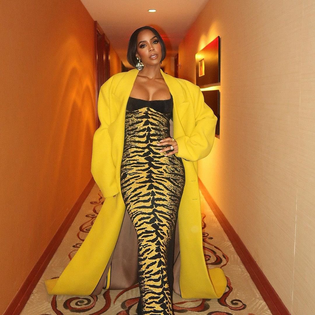 KELLYROWLAND's tweet photo. 💛🖤🐯🖤💛 https://t.co/tU18QfO4qq