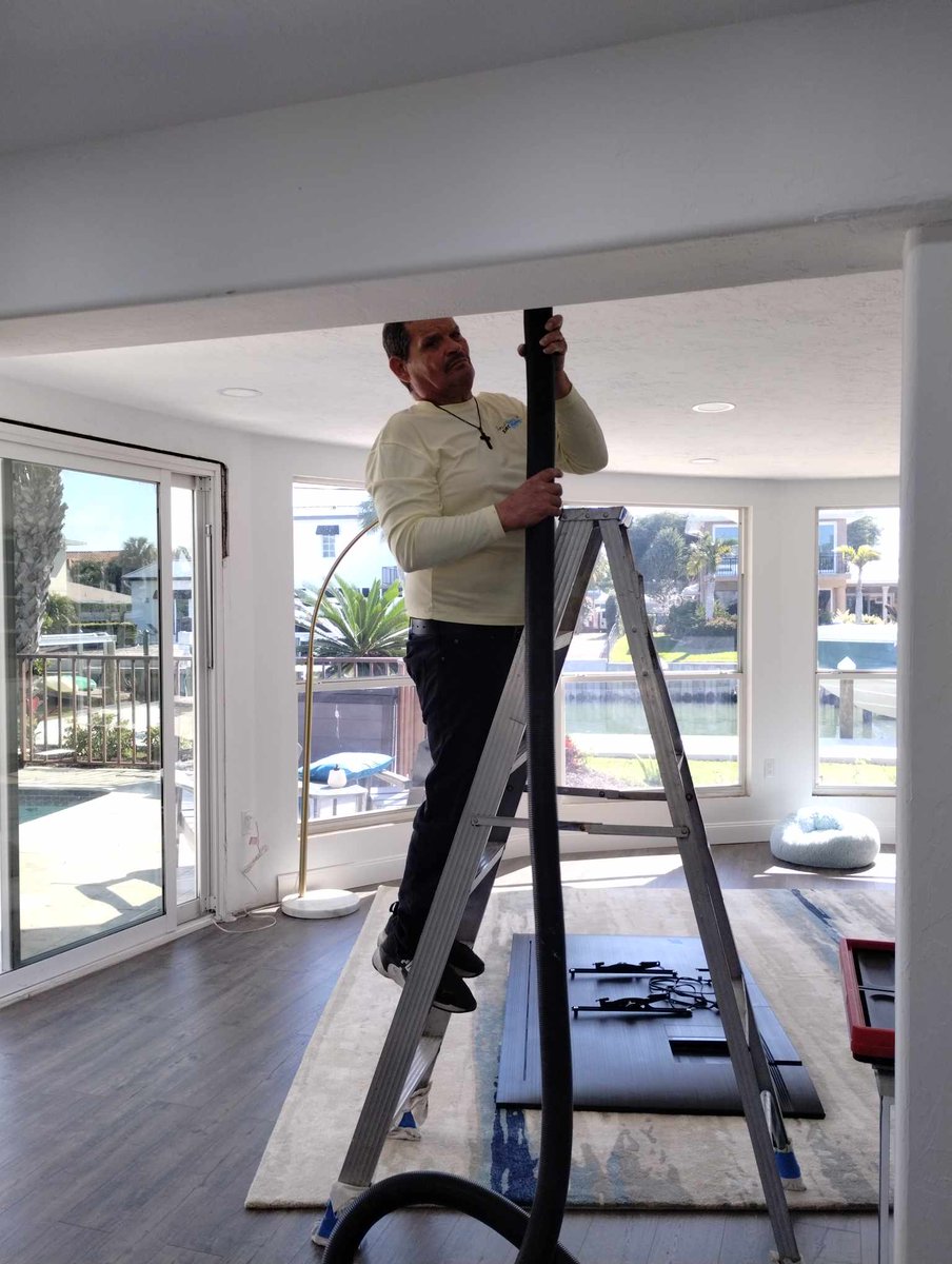 ServiceMasterSR's tweet photo. ServiceMaster SRQ Water Damage Experts completed Duct Cleaning after reconstruction from a dry out job we did after a storm last year. https://t.co/GgopKsyQ18