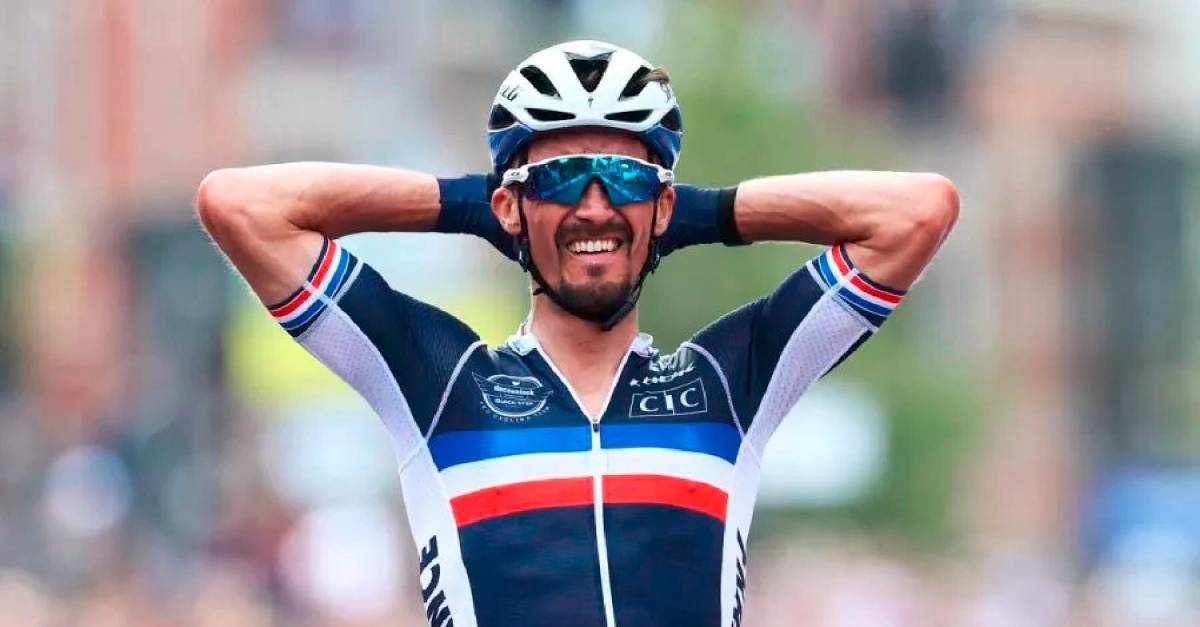 BoyacaLEinforma's tweet photo. El #conflicto entre Patrick Lefevere, director del equipo ciclista Soudal – QuickStep, y #MarionRousse, compañera sentimental del renombrado ciclista Julian Alaphilippe, continúa #escalando en intensidad...

https://t.co/BzeAZayKmq https://t.co/Q2o71gKAMR