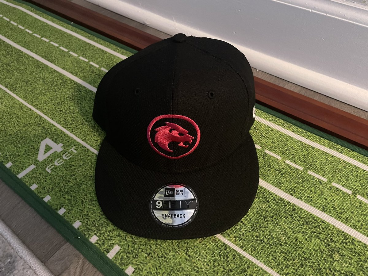🚨LIV MERCH GIVEAWAY🚨

Anthony Kim is debuting at LIV Jeddah. Jon Rahm and Legion XIII are thriving.

To celebrate, we’re giving away an OFFICIAL NewEra 9FIFTY Legion XIII SnapBack.

To Enter: Like/RT this post and follow <a href="/LIVGolfNation/">LIV Golf Nation</a>

Winner will be announced Sunday!