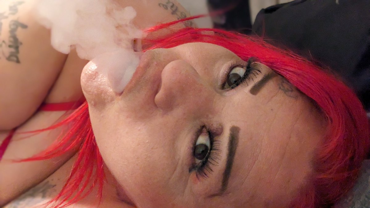 Sloppybubbles's tweet photo. Cum blow with me . . https://t.co/WraX918PyE