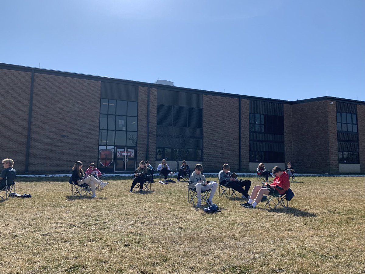 ☀️Sunny and 65 in February means the first time reading in the lawn chairs for Honors English 9! ☀️