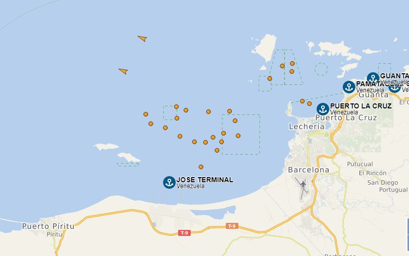 latablablog's tweet photo. #EnElMapa Al menos 24 tanqueros y supertanqueros con diversas banderas, esperan acceder al Terminal de Almacenamiento y Embarque de Jose (TAEJ) para cargar crudo clara muestra de recuperación de la producción petrolera nacional, los principales destinos son India, Malasia y China https://t.co/cSMa9VQnGl