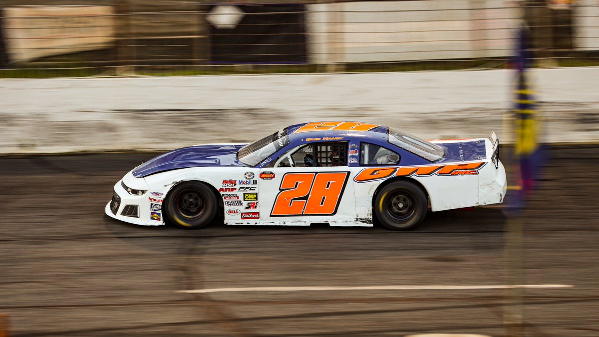 team_dhr's tweet photo. It's a 6 and 28 show this weekend at Hickory Motor Speedway for the Season Opener 🔥

♦ @Clark_Houston6 is back in the Alps Mtn Affordable Hearing Hickory #6 LMSC for twin 40's
♦ Bub Haney will be driving his #28 #GWPinc LLM for 35 laps

Racing at 6:00pm sharp on Saturday! https://t.co/CBCZN9BjVY