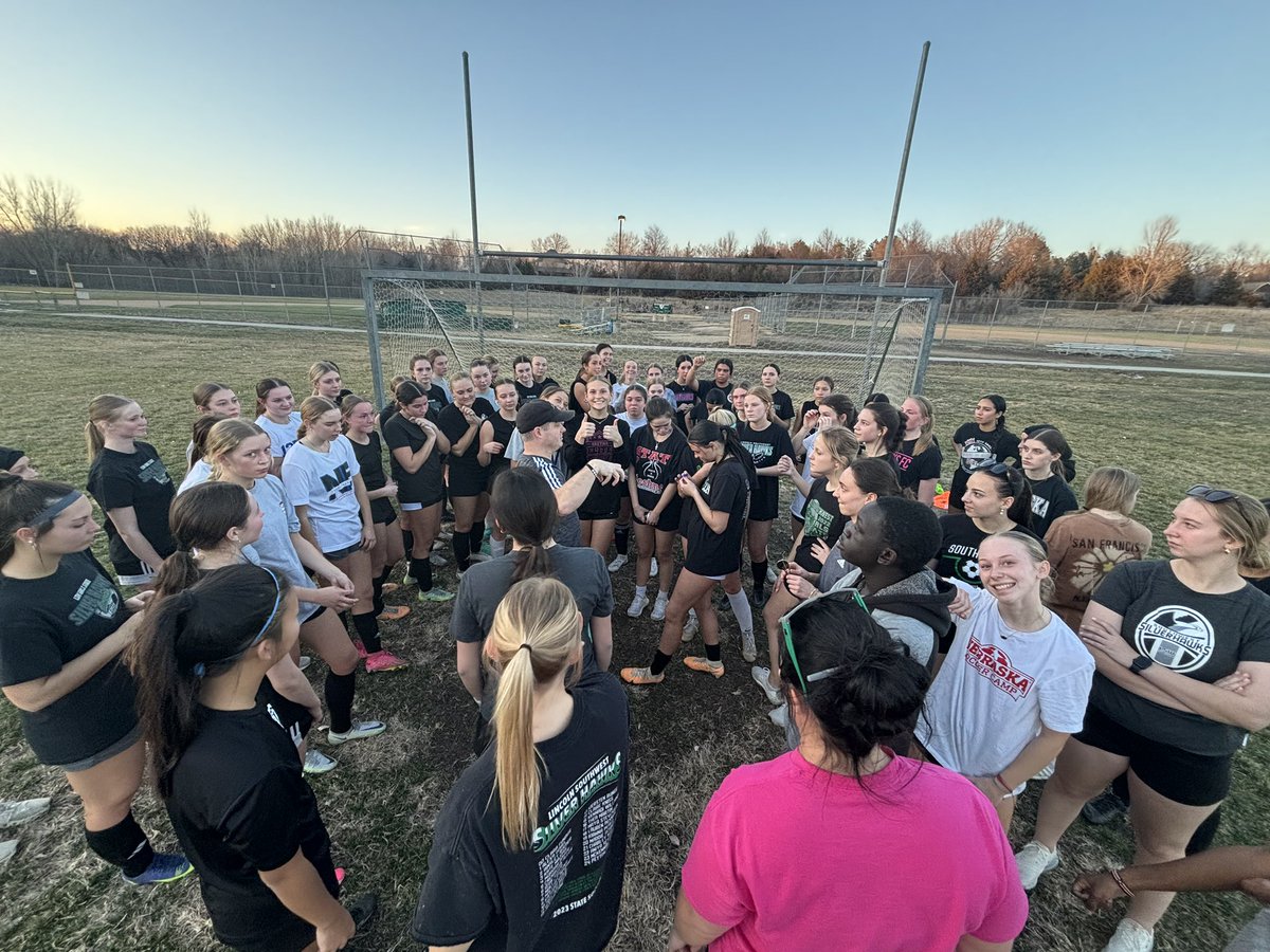 LSW Girls Soccer tweet media