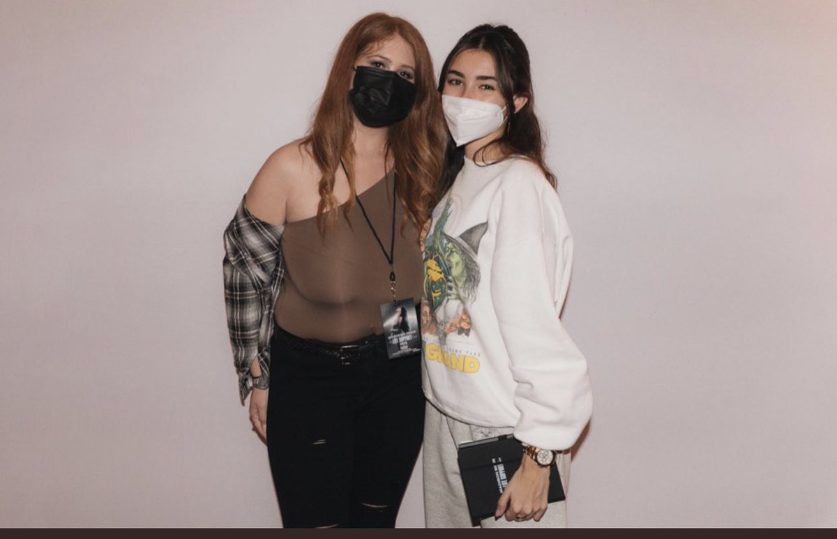 lucyannpainterx's tweet photo. An album that honestly saved me more than you could
Imagine. I honestly loved that tour so much and enjoyed spending it with my favourite people #3YearsOfLifeSupport @falsettorauhl @madisonbeer ๐ค๐ค๐ค๐ค https://t.co/54kt6XBhB3