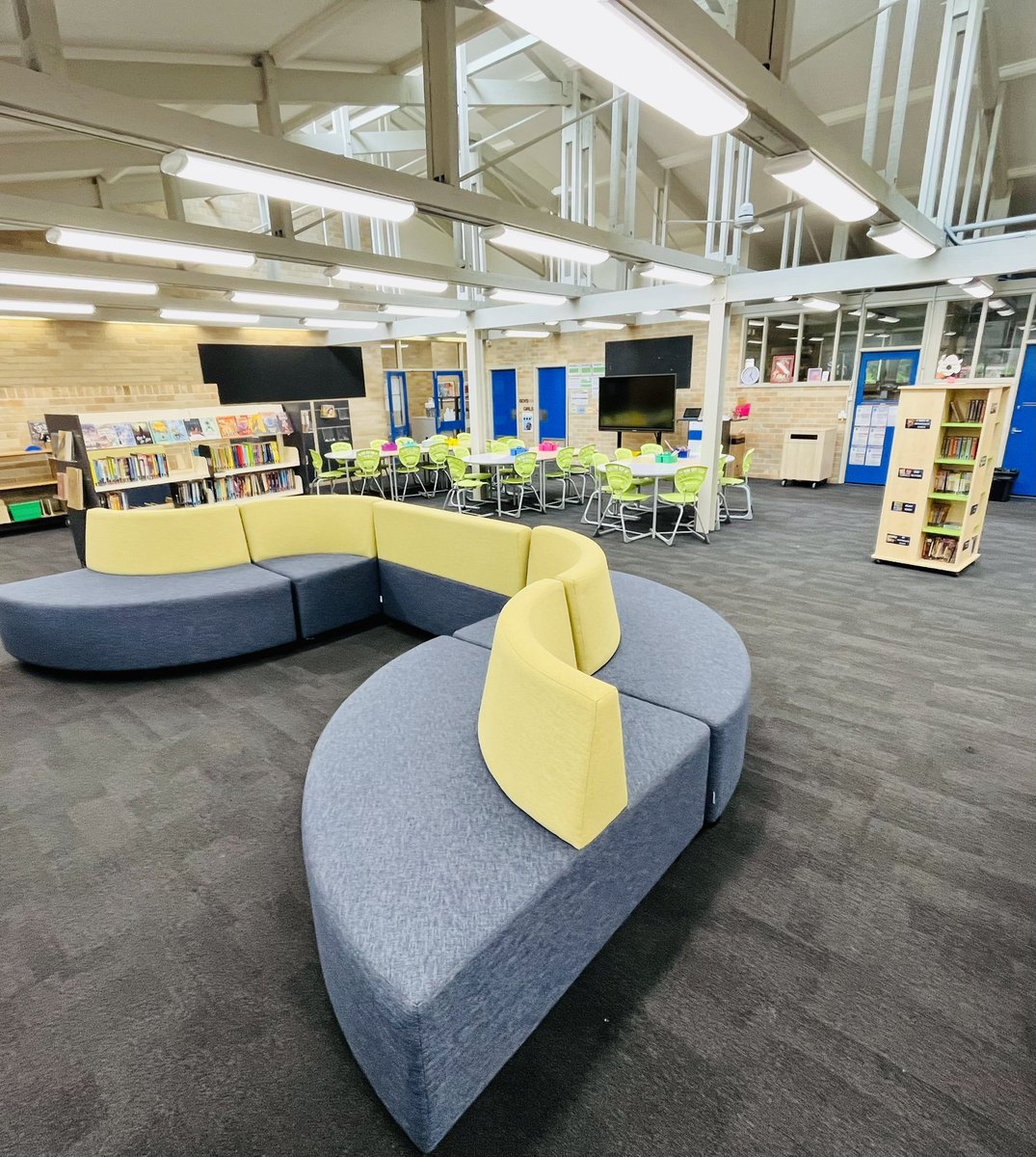 FurnwareLyn's tweet photo. @BonnetbayPS well done! Your library will inspire learning and no doubt will be adored by all. It was an absolute pleasure working with you on this project. https://t.co/llG4hPgfRO