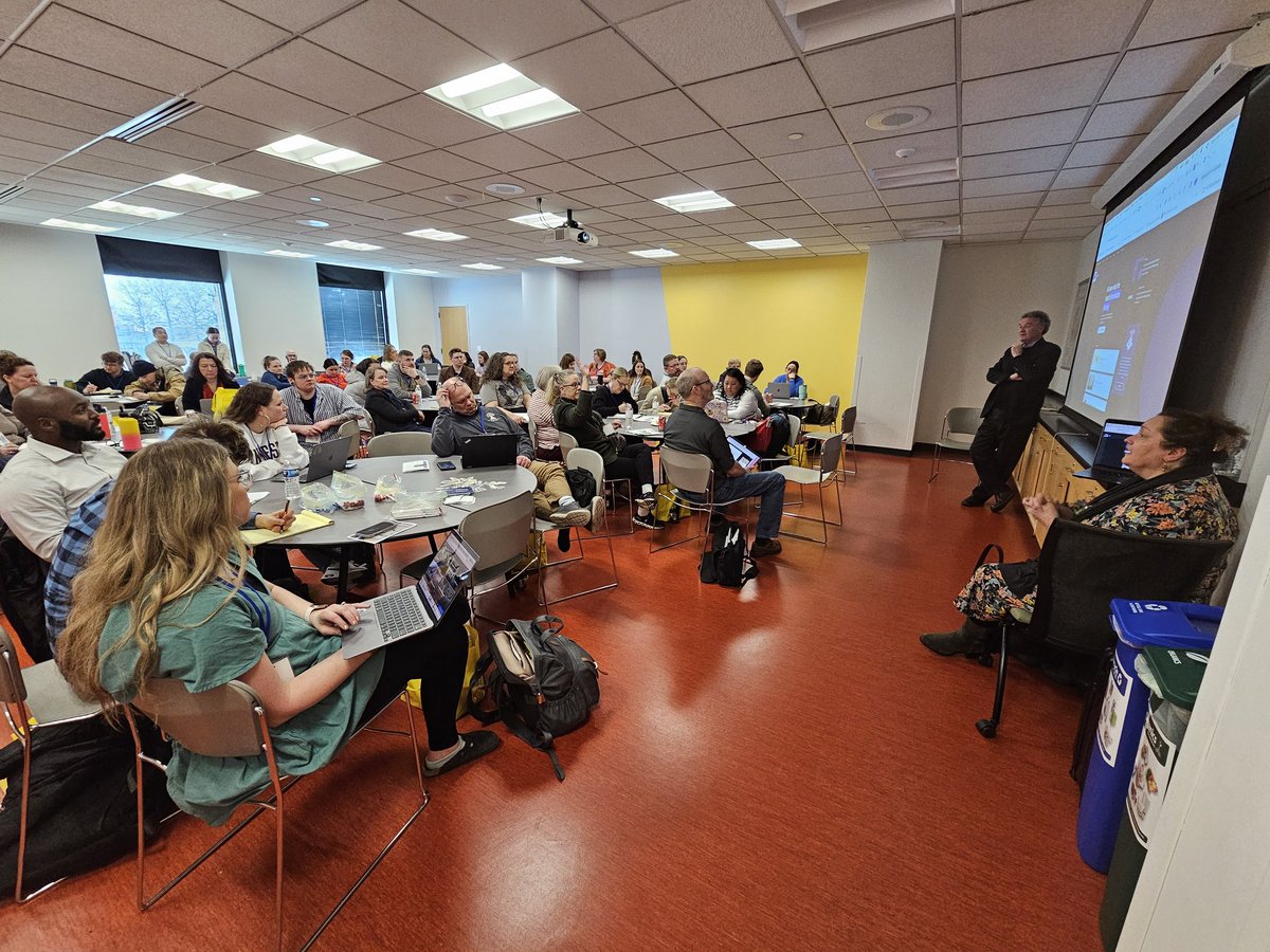 SocialStudiesMN's tweet photo. Our keynote presenters offered a follow-up session in the early afternoon, in another standing room only season. Thank you @edward_l_ayers &amp; @MapM8ker. Your work is incredible, and thank you for making it so incredibly accessible! #mcss24 https://t.co/ty9dODW5mu