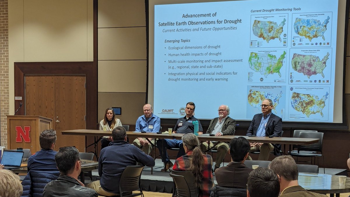 CALMIT_UNL's tweet photo. @BrianDWardlow &amp; John Gamon of @CALMIT_UNL  presenting the Center's drought, airborne remote sensing and ecological research activities at the Harnessing the Heartland conference with NASA, @unmc, @waterforfood &amp; @UNLSNR. https://t.co/f2YOQE8H6a