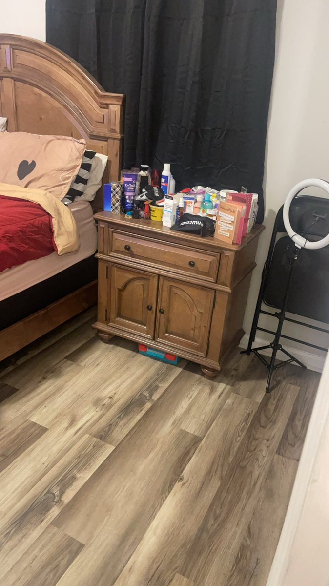 BrishaBadd's tweet image. How much you wanna bet my room stay wayyyy cleaner now 🥴🫢🤭 #LessStress #LessMess