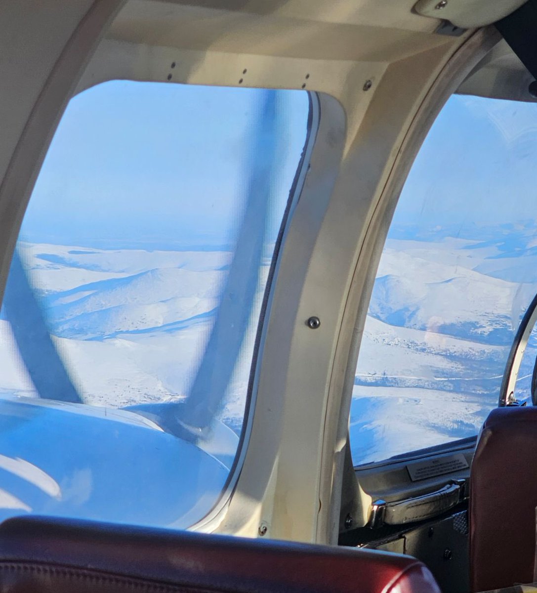 AK_snowgirl8's tweet photo. Alaska! #tinyplanes #bushflight ☀️ https://t.co/gMOHtN1Tzu