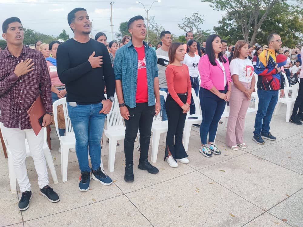 PdoPsuvSucre's tweet photo. En Sesión Especial se celebró los 210 años de la Batalla de La Victoria y el Día de la Juventud Venezolana, en el Concejo Municipal del municipio Cruz Salmerón Acosta, donde asistieron miembros del Partido Socialista Unido de Venezuela (JPSUV).
#AmorGarantiaDeFuturo https://t.co/XHLuUE5JQR