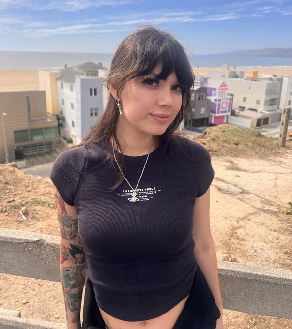 🐈&zwj;⬛🌸 https://t.co/mV6vzxelwq