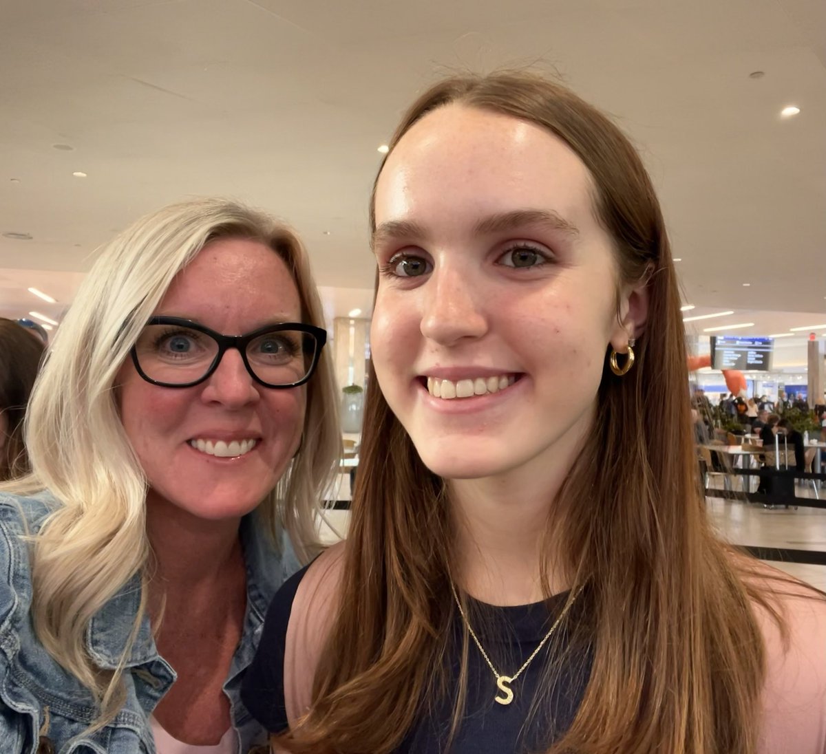 roth_beach's tweet photo. Dropping Sophia off for a school trip. Realizing how far away she is. Finally getting her back home. It’s been a long 10 days! https://t.co/fglFX9gW9F