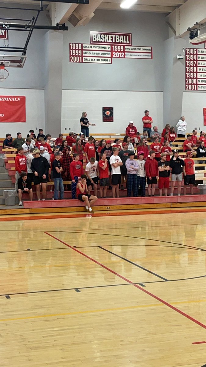 Conway mfs can’t be bothered to stand in the front row