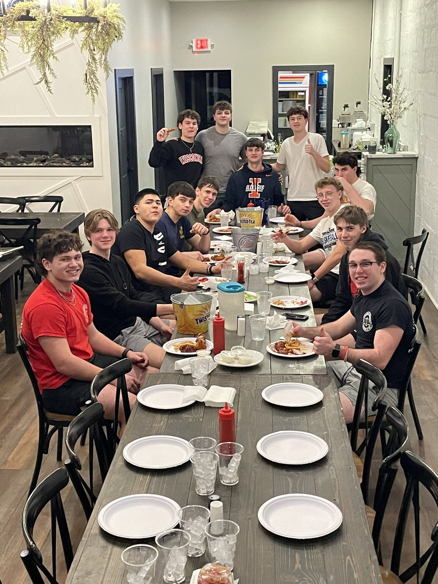 LPCavsBball's tweet photo. Thank you to #Skoogs and the donor who provided dinner for the team tonight! It is very much appreciated! #WeAreLP #GoCavsGo #ItsOurTime https://t.co/RssA2ZHwIy