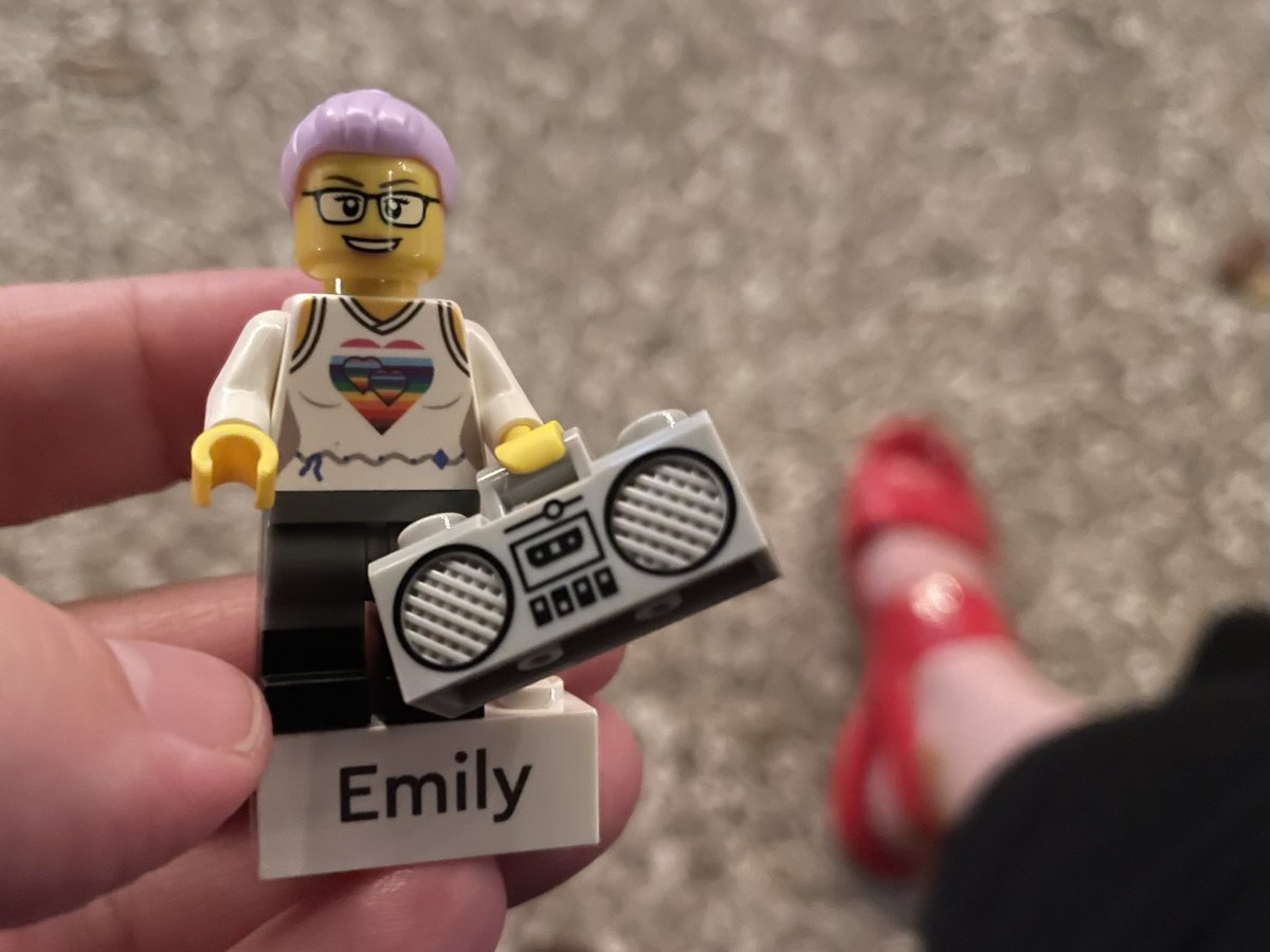 E.D.E. Bell tweet media