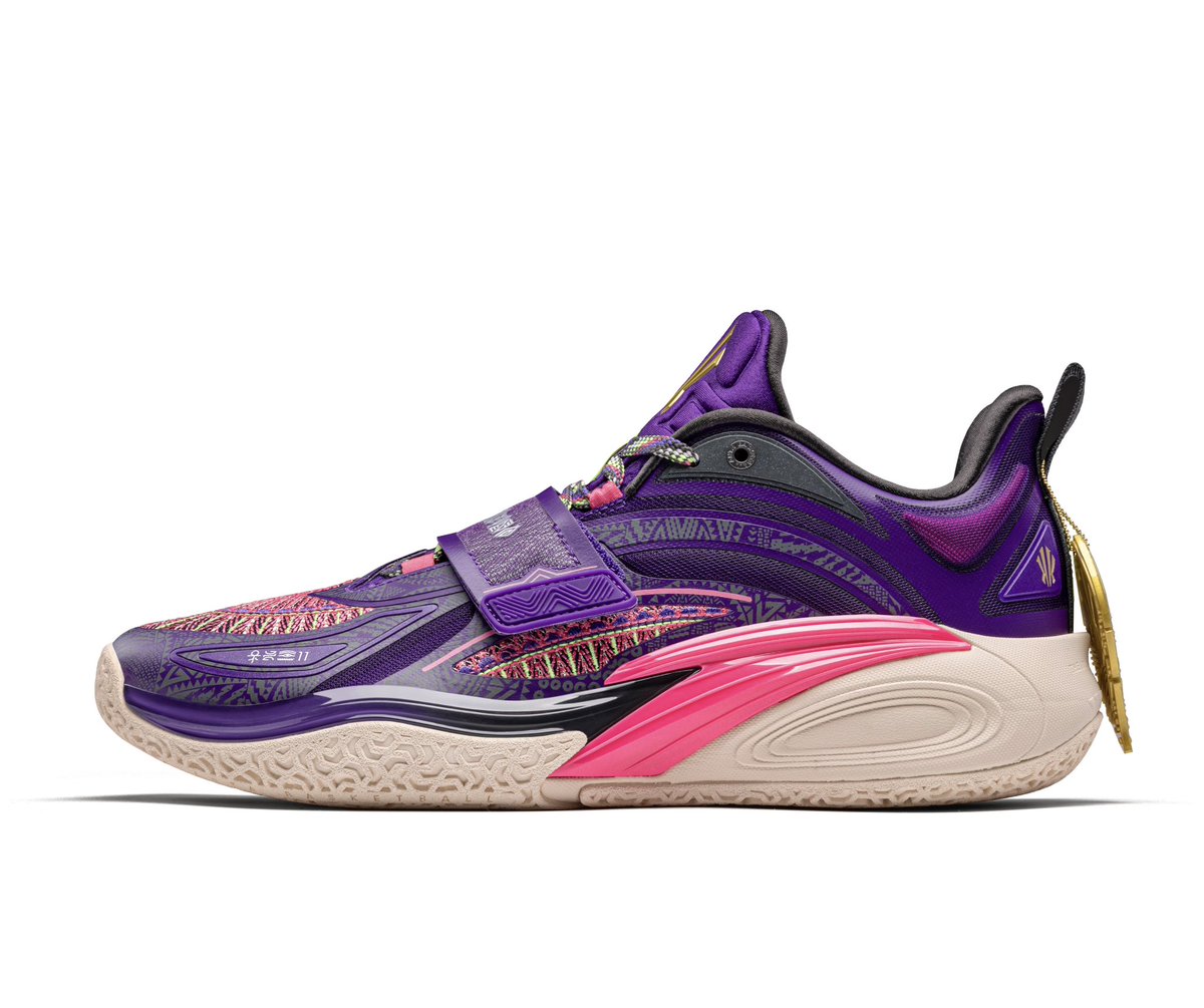 NickDePaula's tweet photo. The ANTA KAI 1 in the initial “Artist On Court” colorway will also launch in the US at:

• March 7th at Extra Butter in New York
• March 9th at Nice Kicks in San Francisco https://t.co/kZYlfLuje7