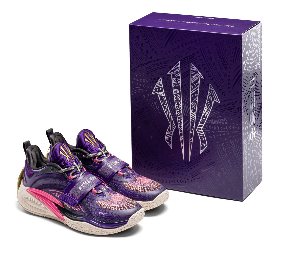NickDePaula's tweet photo. The ANTA KAI 1 in the initial “Artist On Court” colorway will also launch in the US at:

• March 7th at Extra Butter in New York
• March 9th at Nice Kicks in San Francisco https://t.co/kZYlfLuje7