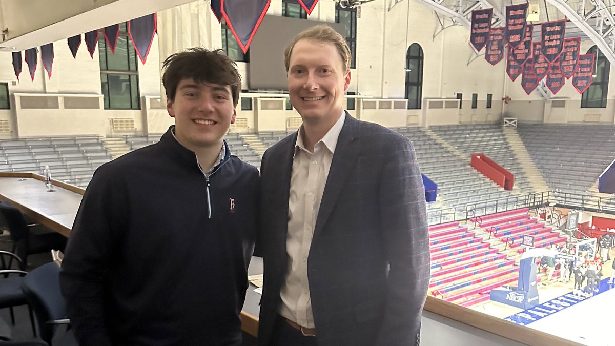 RJohnson_LSCHS's tweet photo. Amazing experience for #WEXPtv Danny Rovi ‘24 calling the PCL Semifinals with @boblongsports as part of our Digital Media Capstone Course. 

New courses in Photography, Digital Drawing, Mobile App Design, and Sports Production coming next year as well - https://t.co/DUeSseLTyG https://t.co/TFWQ0GZ7Vt
