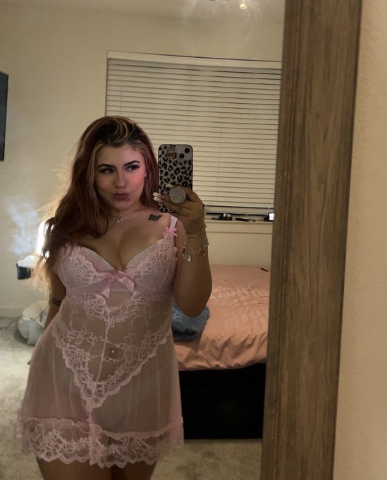 angel energy 🎀 https://t.co/BHgahu2x77