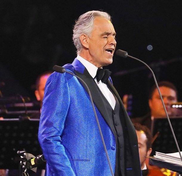 LaRechazona's tweet photo. Andrea Bocelli es un parche curita para el corazón, simplemente increíble. 
#Vina2024 https://t.co/L6NuYlAiBg