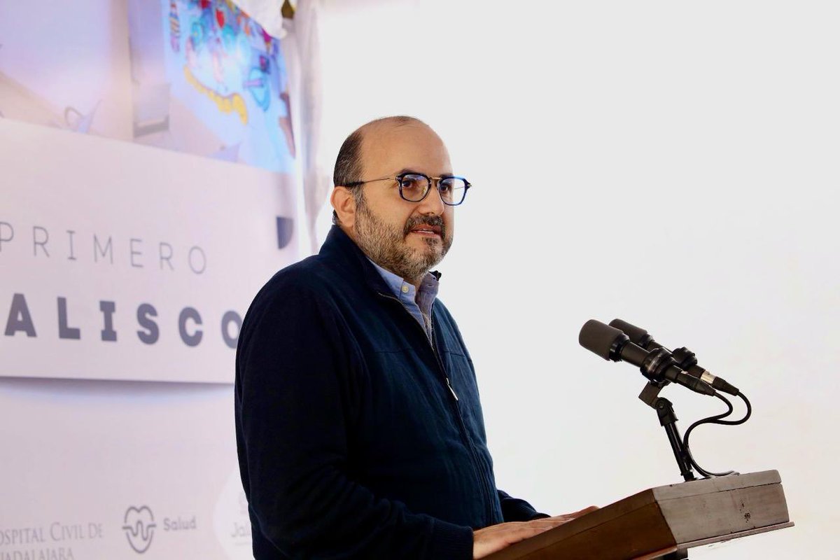 rvillanueval's tweet photo. Hoy inauguramos un espacio que se hizo con muchísimo amor y vocación: La Unidad de Atención a Niñas, Niños y Adolescentes con Quemaduras graves en el @HospitalCivil; que cuenta con equipos e instalaciones de primer nivel. 

Me enorgullece que sea el Hospital Escuela de la #UdeG en donde se forman miles de jóvenes todos los días, la institución que vela por la salud de las familias jaliscienses y de todo el país. 👏🏼