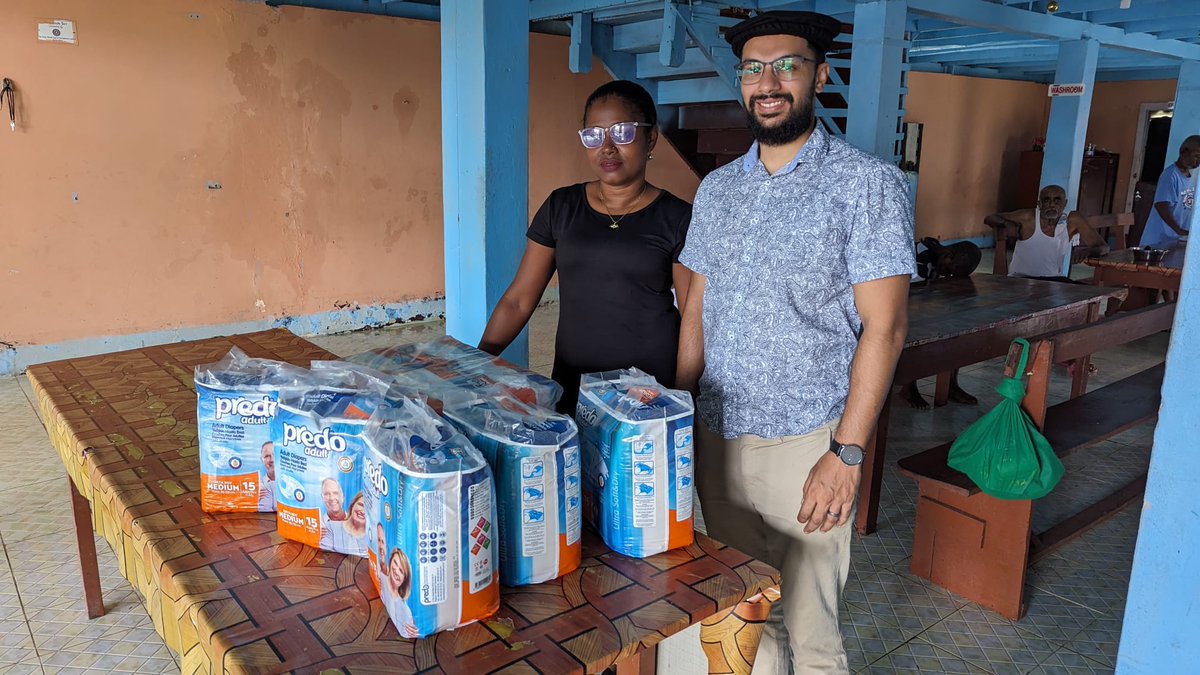 HFGuyana's tweet photo. Humanity First Guyana donated adult special needs undergarments to the Dharamsala in New Amsterdam  Berbice, Guyana. https://t.co/XKk7HsCBvJ