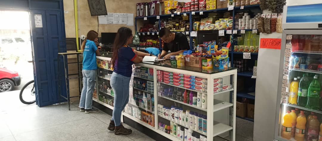 SunagroCbbo1's tweet photo. #SunagroInforma📣
Fiscales de la Sunagro en Carabobo realizaron visita de constatación, en respuesta a las solicitudes reflejadas en la Data Sunagro, efectuadas por diversos Sujetos de Aplicación.
#AmorGarantíaDeFuturo
#SunagroVanguardia https://t.co/4nxjOfiT8r
