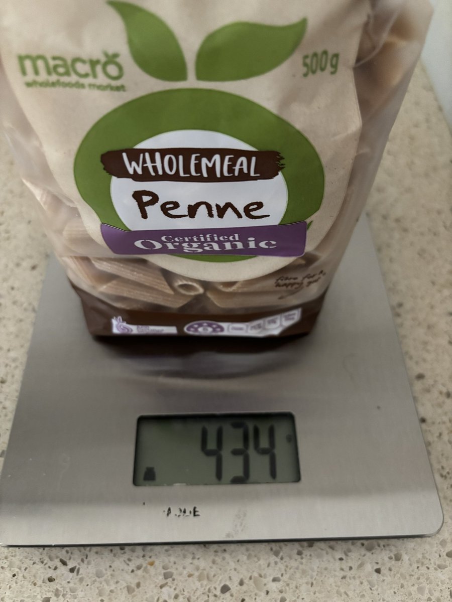 Miss_L_Wal's tweet photo. @ABCaustralia They are not just price gauging, but weight gauging too! These are unopened 500g bags of pasta. https://t.co/eiKkWljwhD