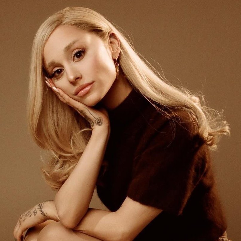 ☀️ RESUMÃO da PRIMEIRA entrevista da era ''eternal sunshine'' da Ariana Grande: 

— depois desse álbum, Ariana deve lançar o AG8 apenas em 2027. 

— Ariana NÃO vai lançar nenhum outro álbum até que as DUAS PARTES de ''Wicked'' saiam.

— provavelmente NÃO iremos ter uma turnê para
