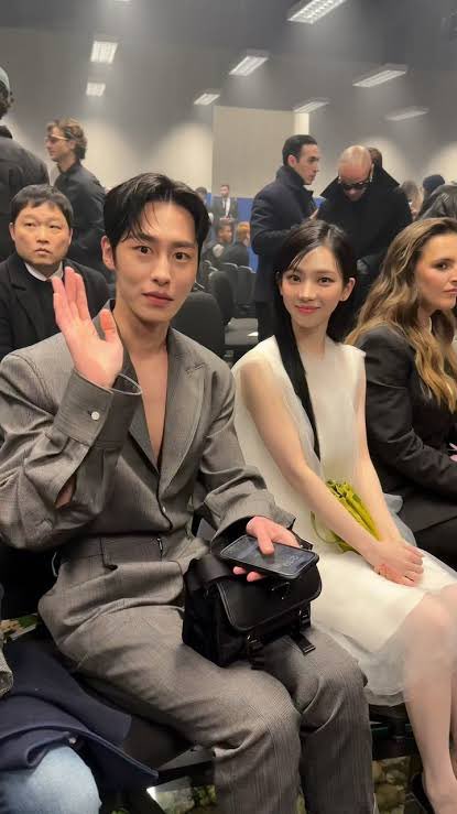 wonderpuiz's tweet photo. สื่อ Dispatch รายงาน นักแสดงอีแจอุค กับ คาริน่า aespa กําลังออกเดทกัน https://t.co/rNHwlD2SwZ