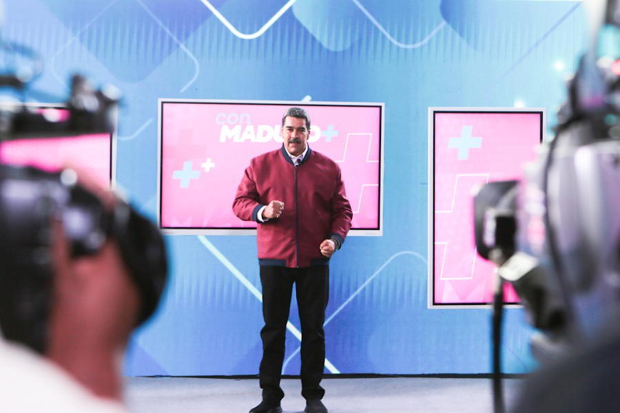 #EnVivo 📹 | Mandatario nacional <a href="/NicolasMaduro/">Nicolás Maduro</a>  anuncia próximo lanzamiento de tres nuevas Grandes Misiones de nueva generación 

"La Gran Mision Justicia Social e Igualdad que va a llevar el nombre de Hugo Chávez;  la Gran Misión Ciencia, Tecnología e Innovación y una tercera