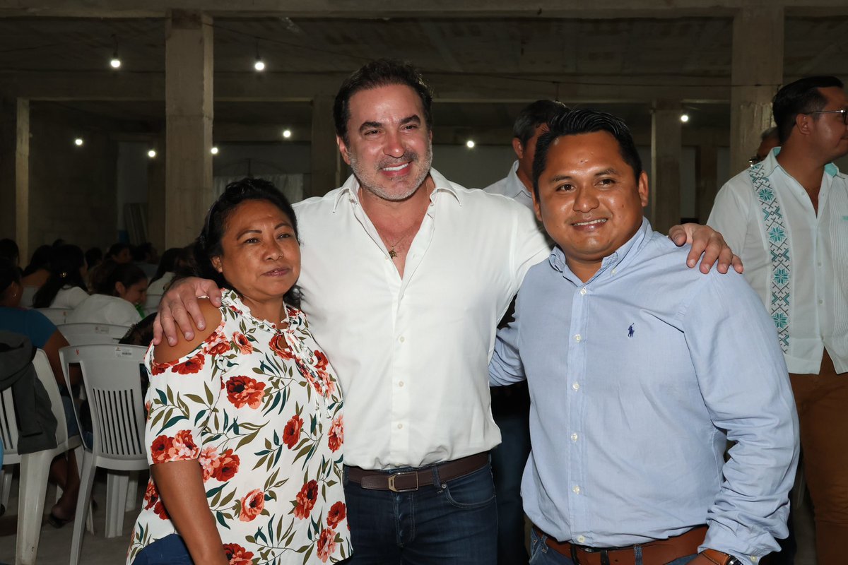 JULIANZACARIASC's tweet photo. Gracias Felipe Chi, Gener Pech, Presidente del CDM del PAN y a todos los presentes por su calidad bienvenida en el municipio de #CUZAMA, y por compartir conmigo su tiempo para echar una buena plática.
¡Los espero pronto en #PROGRESO!✌🏼 https://t.co/3OoRn2vwFB