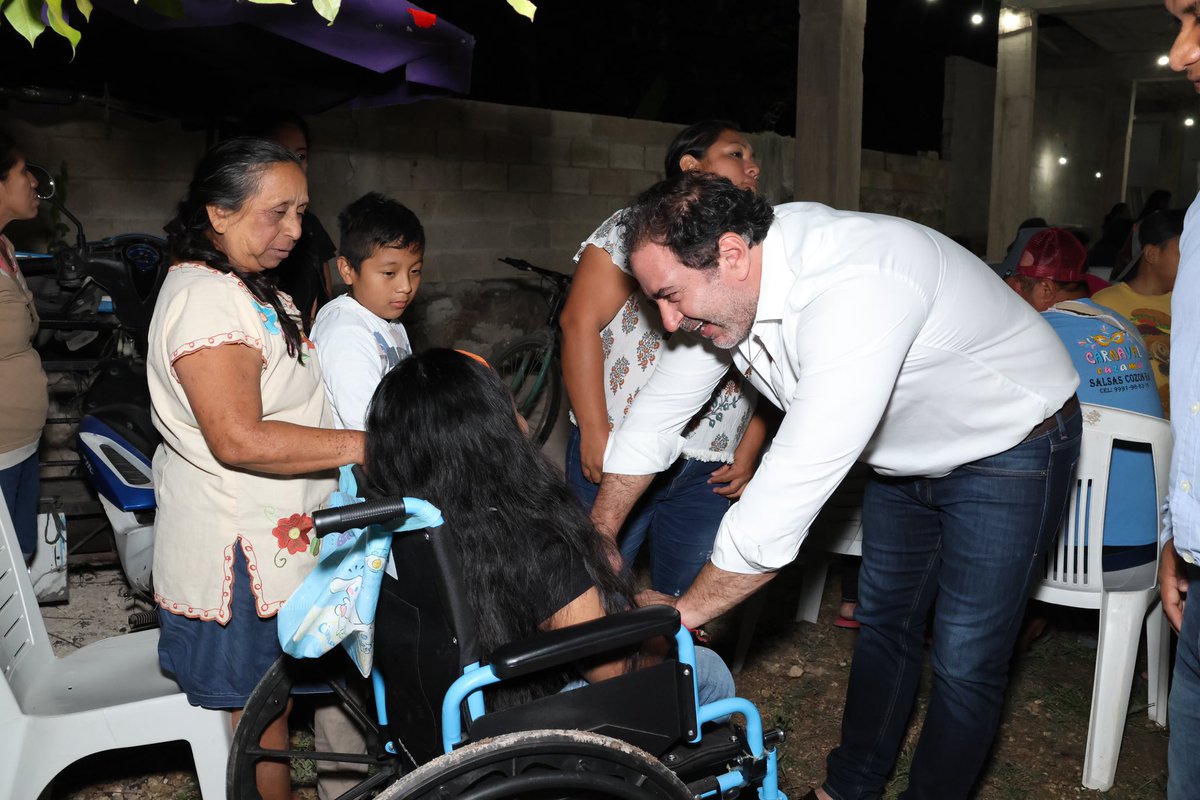 JULIANZACARIASC's tweet photo. Gracias Felipe Chi, Gener Pech, Presidente del CDM del PAN y a todos los presentes por su calidad bienvenida en el municipio de #CUZAMA, y por compartir conmigo su tiempo para echar una buena plática.
¡Los espero pronto en #PROGRESO!✌🏼 https://t.co/3OoRn2vwFB