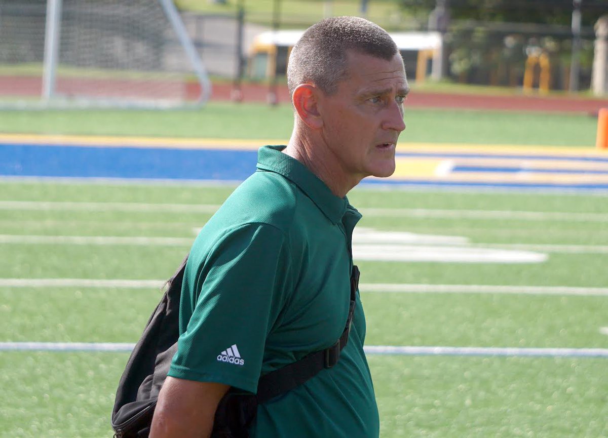 SpoofhoundFoot1's tweet photo. One of the many reasons this place is special.  Thank you Paul Snow.  Over 24 years of athletic training at MHS: 84 Conference Championships, 94 District Championships, 26 State Trophies, 6 State Championships, 8 Individual State Championships, countless state medalists. #BigShow https://t.co/9qMi87Owru