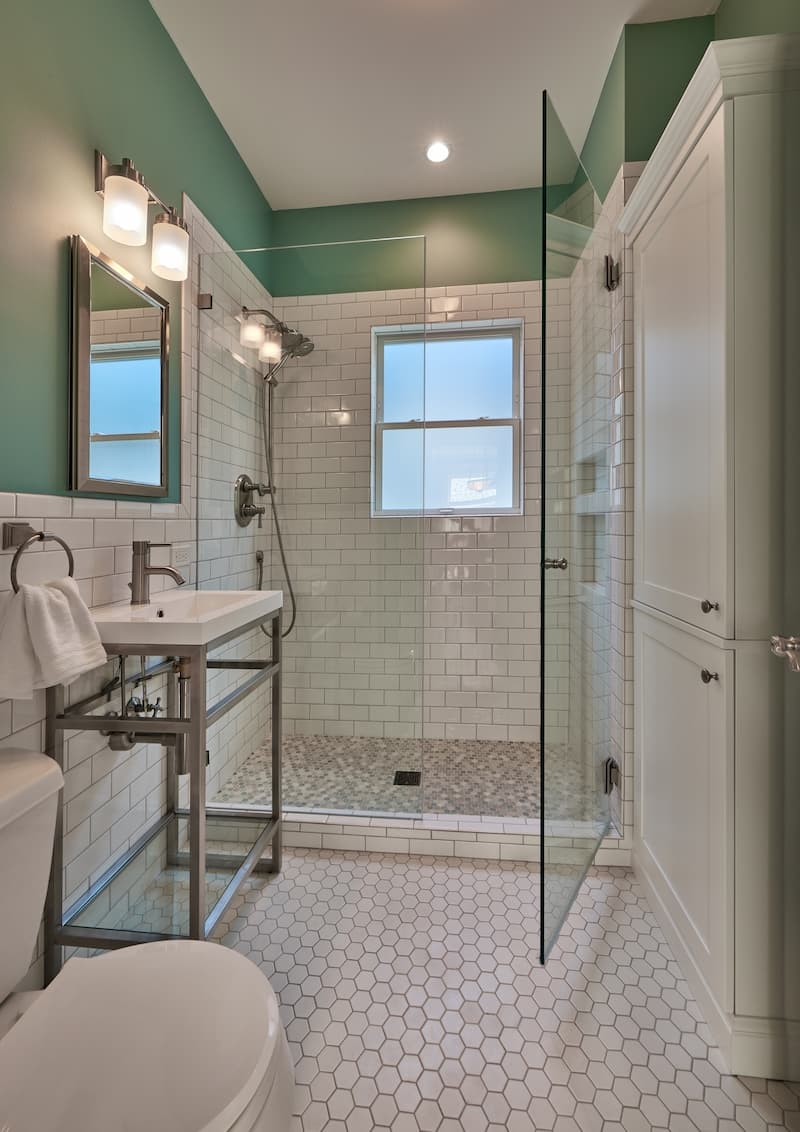 CRDdesignbuild's tweet photo. Dive into luxury with our stunning bathroom remodel, where green and white accents create a serene oasis. 🛁✨

#BathroomRemodel #CRDDesignBuild #SeattleBathroom https://t.co/7SGDaga4tA