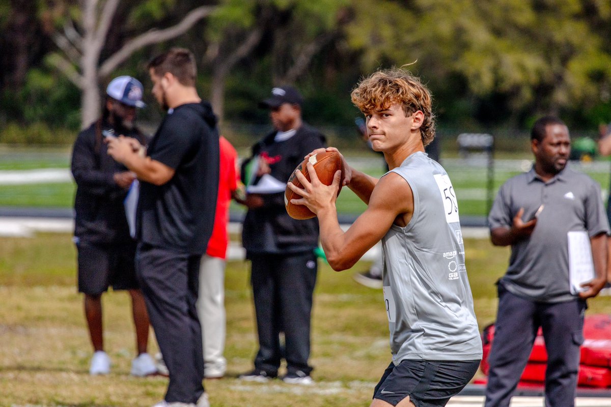 Capital One Orange Bowl tweet media