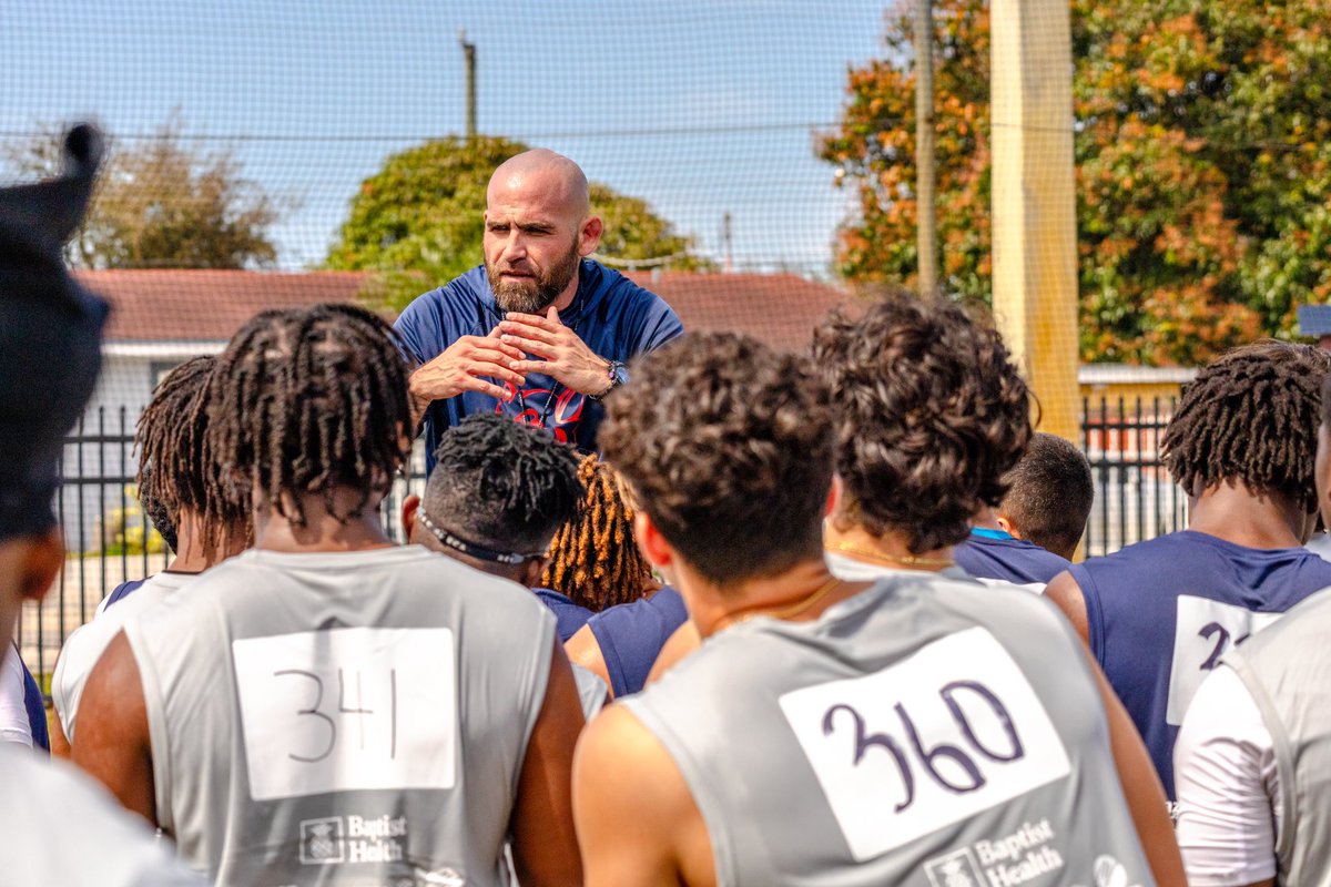 Capital One Orange Bowl tweet media