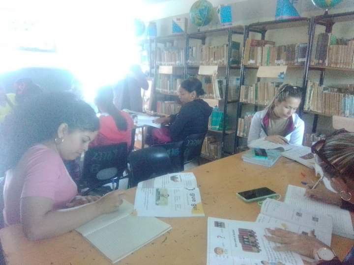 #DPECienfuegos
#DGELajas
Encuentro entre maestros de primer grado, continuamos trabajando por el perfeccionamiento.
