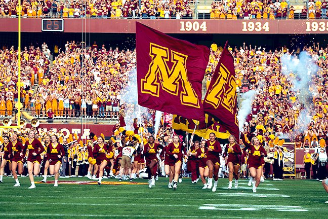 After talking to @Coach_DeBo46 I am blessed to receive my 7th Division 1 offer from the University Of Minnesota!! @CoachDelleDonne @CoachWorrilow @SalesianumFB