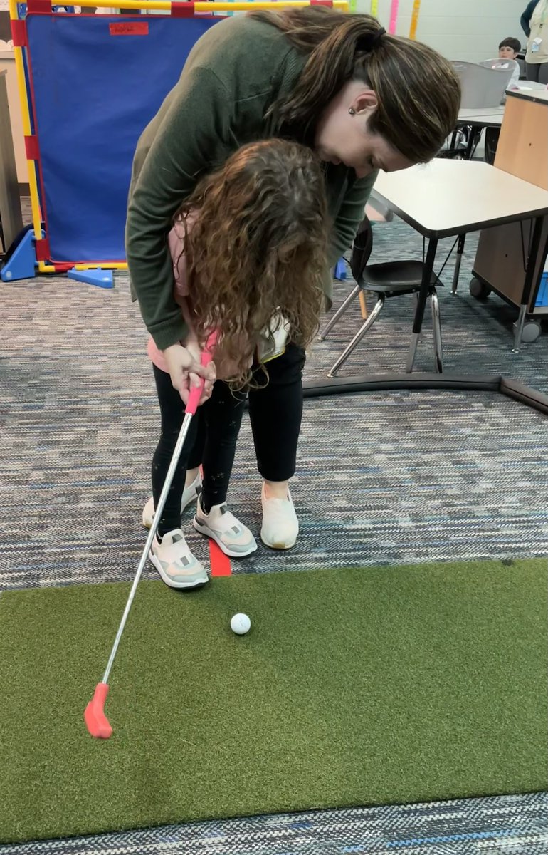 AmandaWatson237's tweet photo. Preparing for SUCCESS Golf with my favorite Tigers! This is one of the best events and I sincerely can’t wait to see their hard work pay off! We even witnessed our first classroom hole in one today! #TISDGOES #SUCCESSGolf  @TStudentsupport https://t.co/Fm4CGnlCkQ
